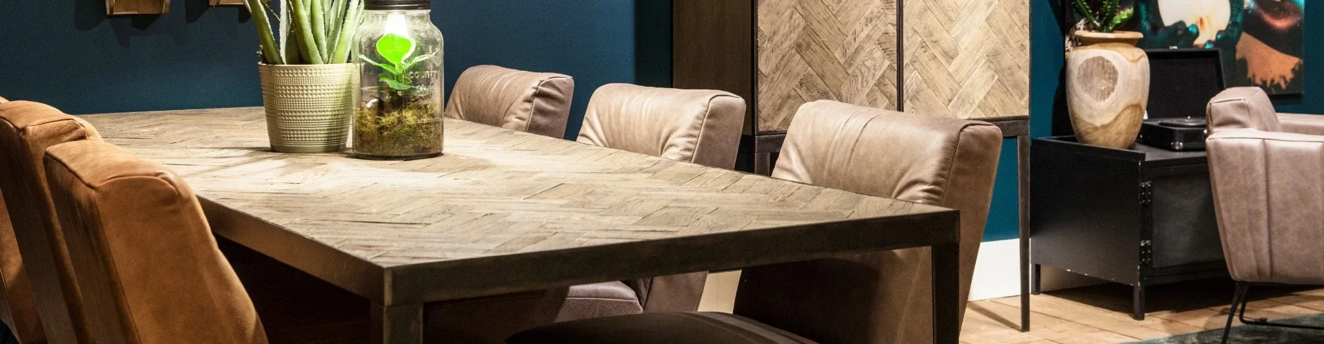 2033-Meubelen-slider.webp 2033-Meubelen-slider.webp