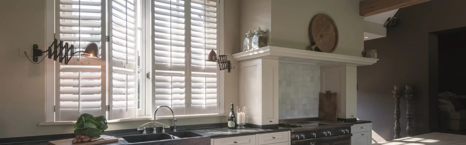 591-raamdecoratie_shutters-header.webp 591-raamdecoratie_shutters-header.webp